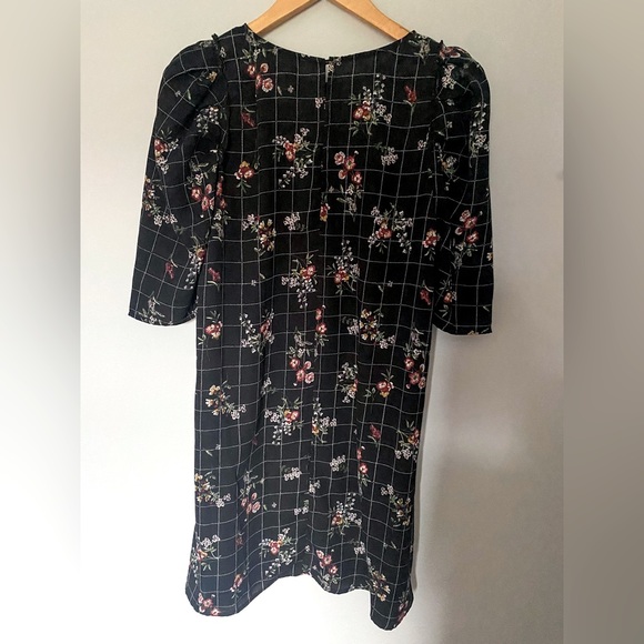 Black floral shift dress - Picture 4 of 4